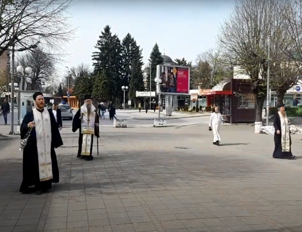 VASKRŠNJI HOD ULICAMA BERANA (VIDEO)